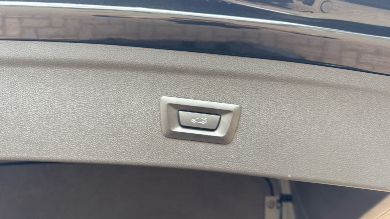 BMW iX 400kW xDrive60 M Sport 112kWh 5dr Auto [Pro Pack] Electric Estate